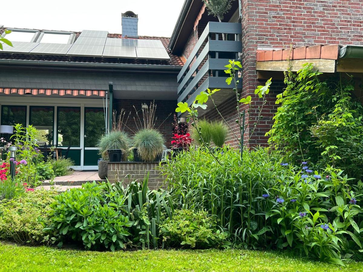 Aussergewoehnliches Haus Mit Sauna, Kamin Und Garten Wilhelmshaven Exteriör bild