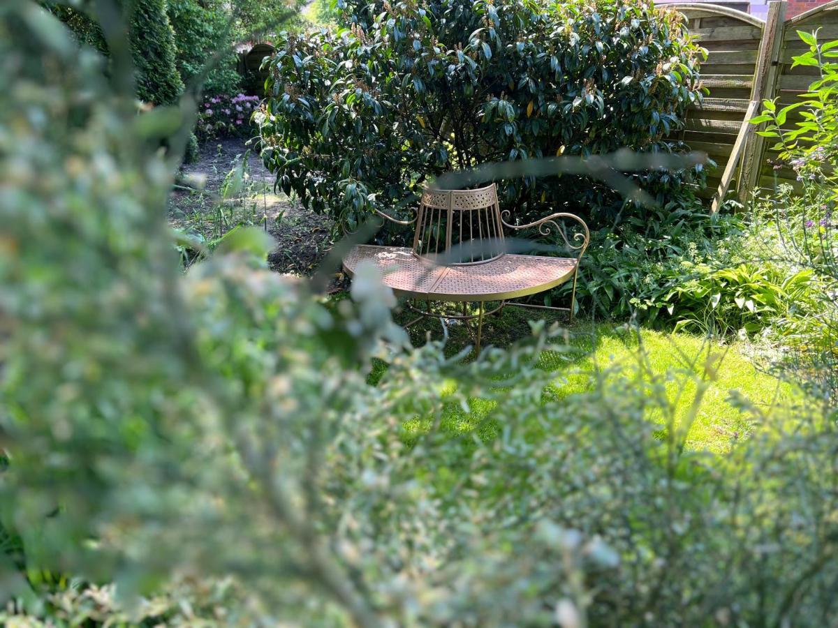 Aussergewoehnliches Haus Mit Sauna, Kamin Und Garten Wilhelmshaven Exteriör bild