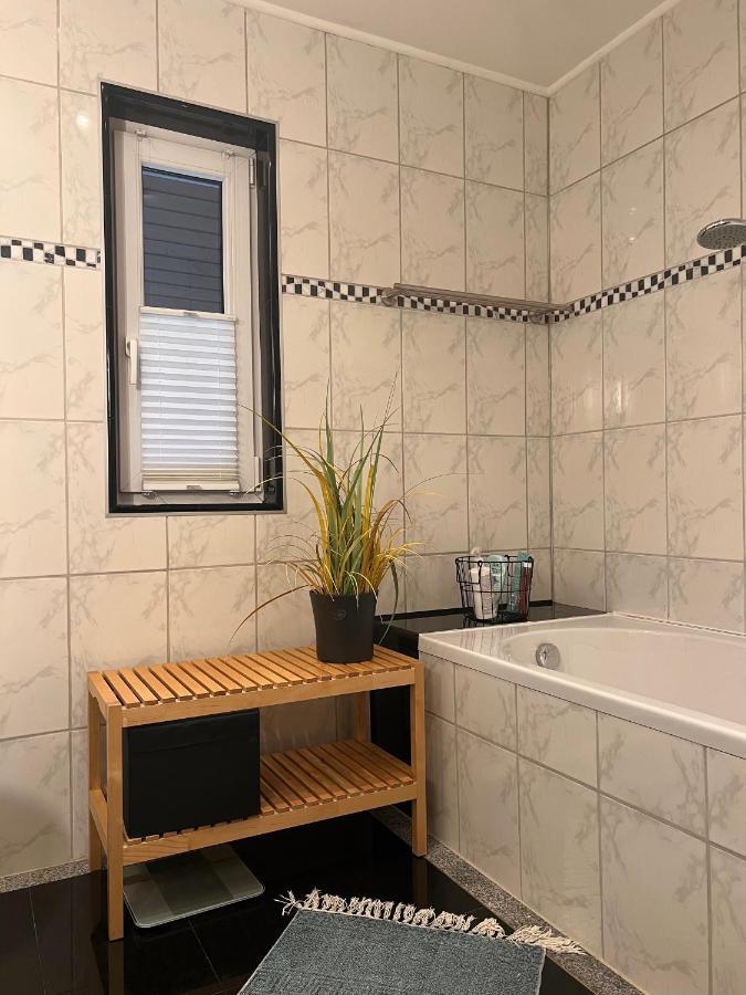 Aussergewoehnliches Haus Mit Sauna, Kamin Und Garten Wilhelmshaven Exteriör bild