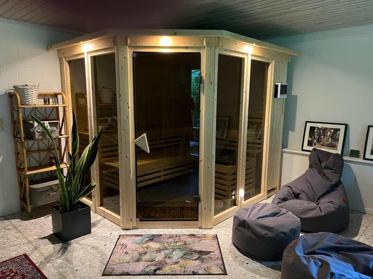 Aussergewoehnliches Haus Mit Sauna, Kamin Und Garten Wilhelmshaven Exteriör bild