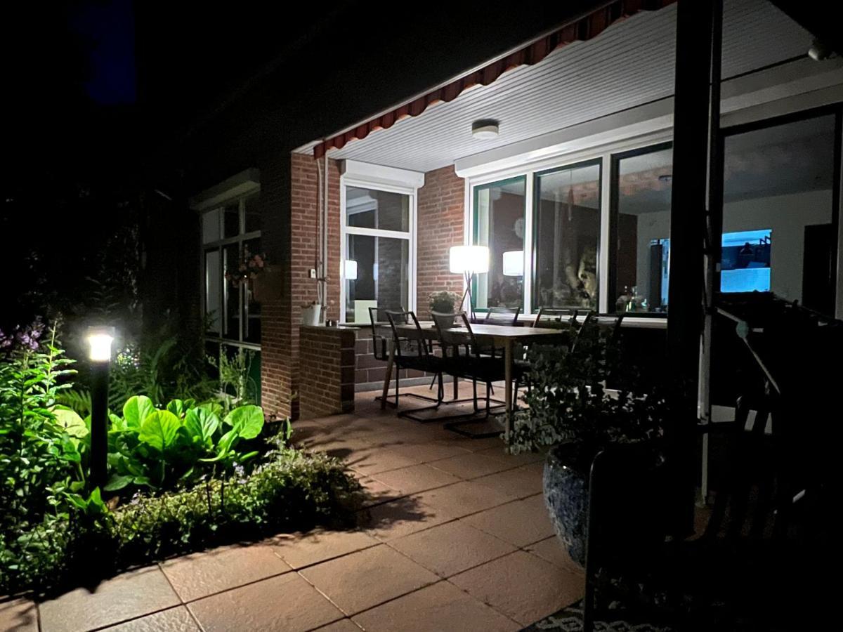 Aussergewoehnliches Haus Mit Sauna, Kamin Und Garten Wilhelmshaven Exteriör bild