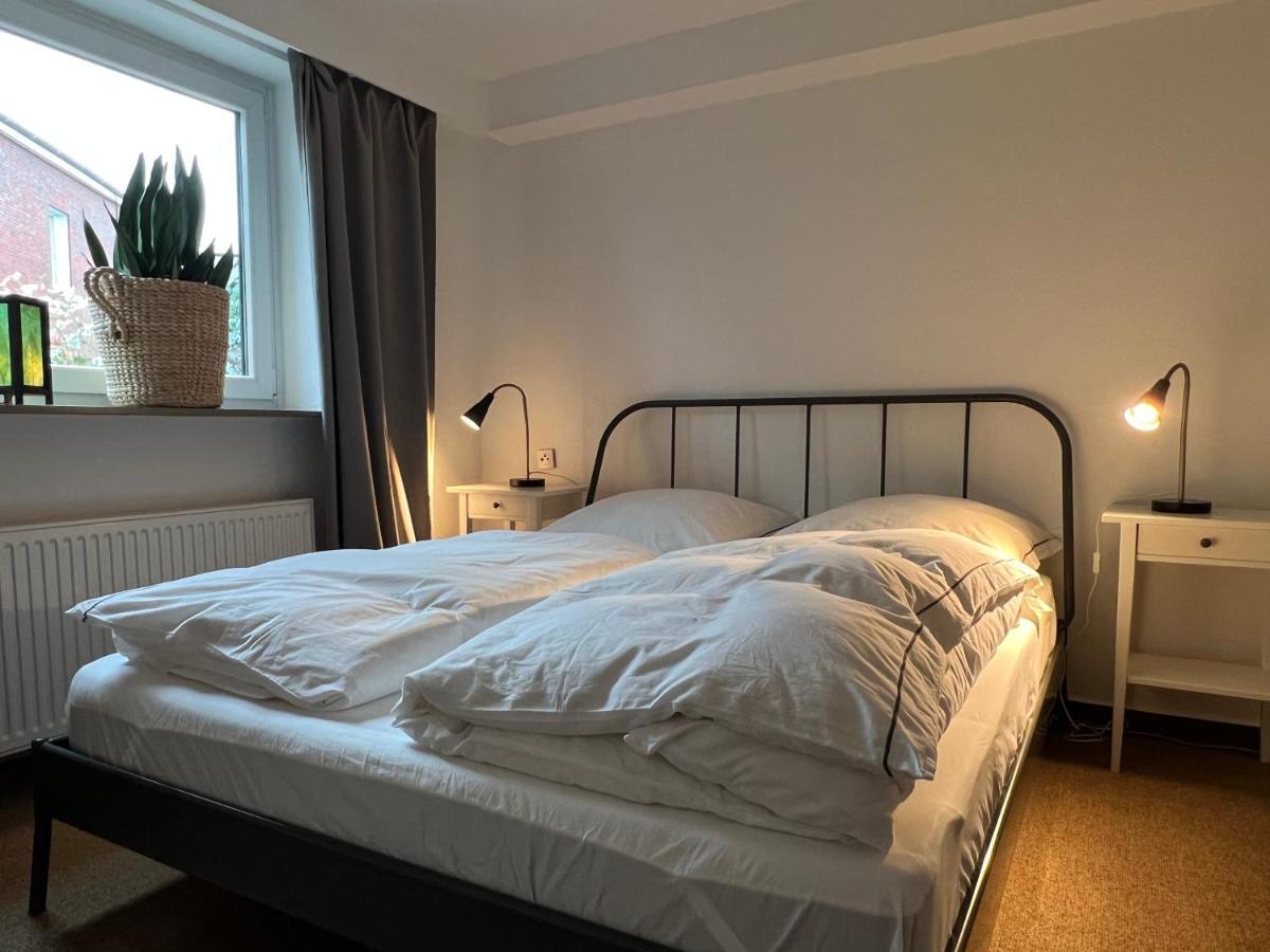 Aussergewoehnliches Haus Mit Sauna, Kamin Und Garten Wilhelmshaven Exteriör bild